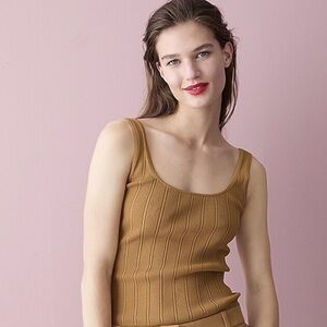 NWT J. Crew Supersculpt Scoopneck Sweater-Tank Size Small